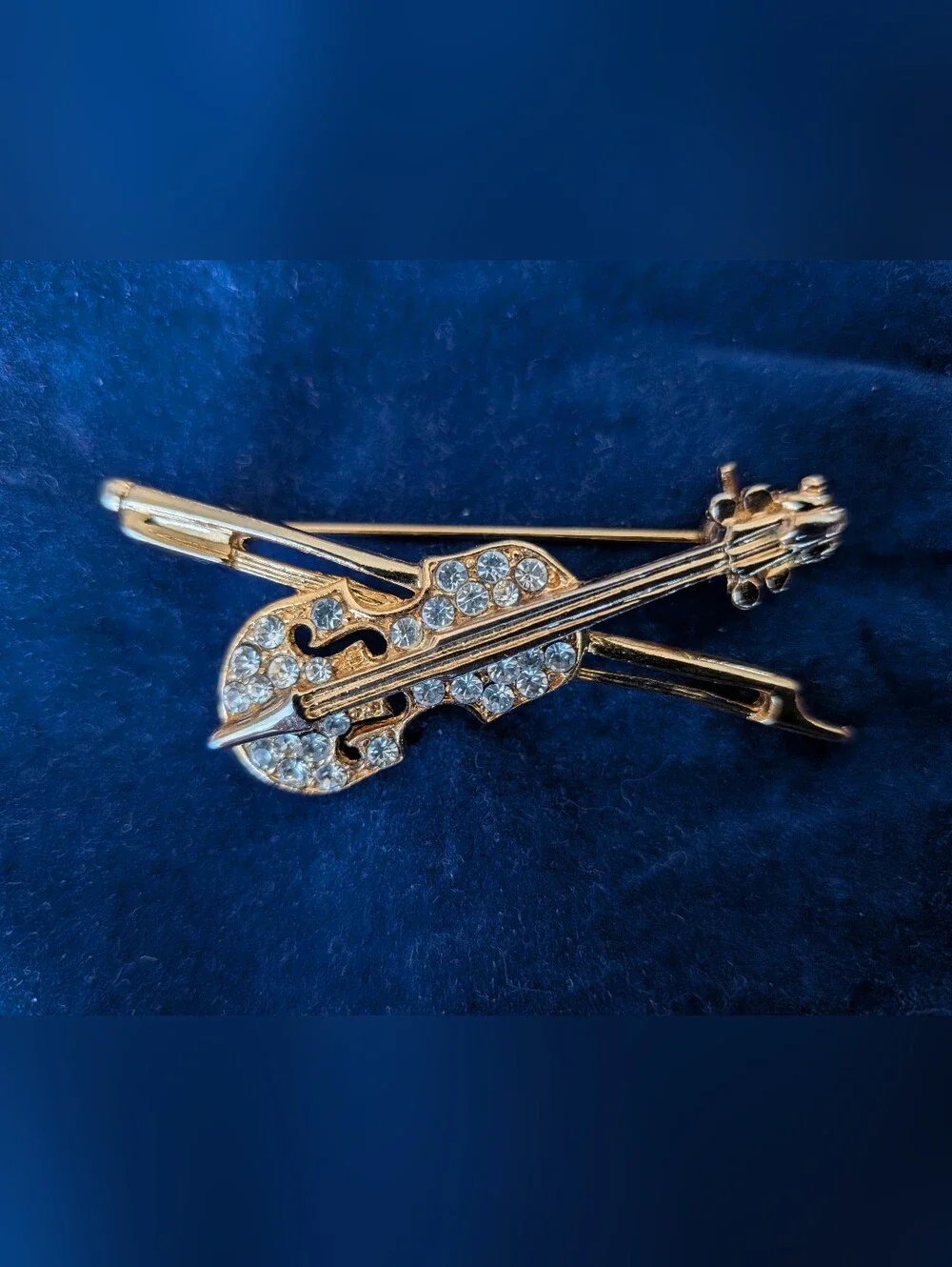 Vintage Music Violin Brooch / Pin Gold Color With Rhinestones